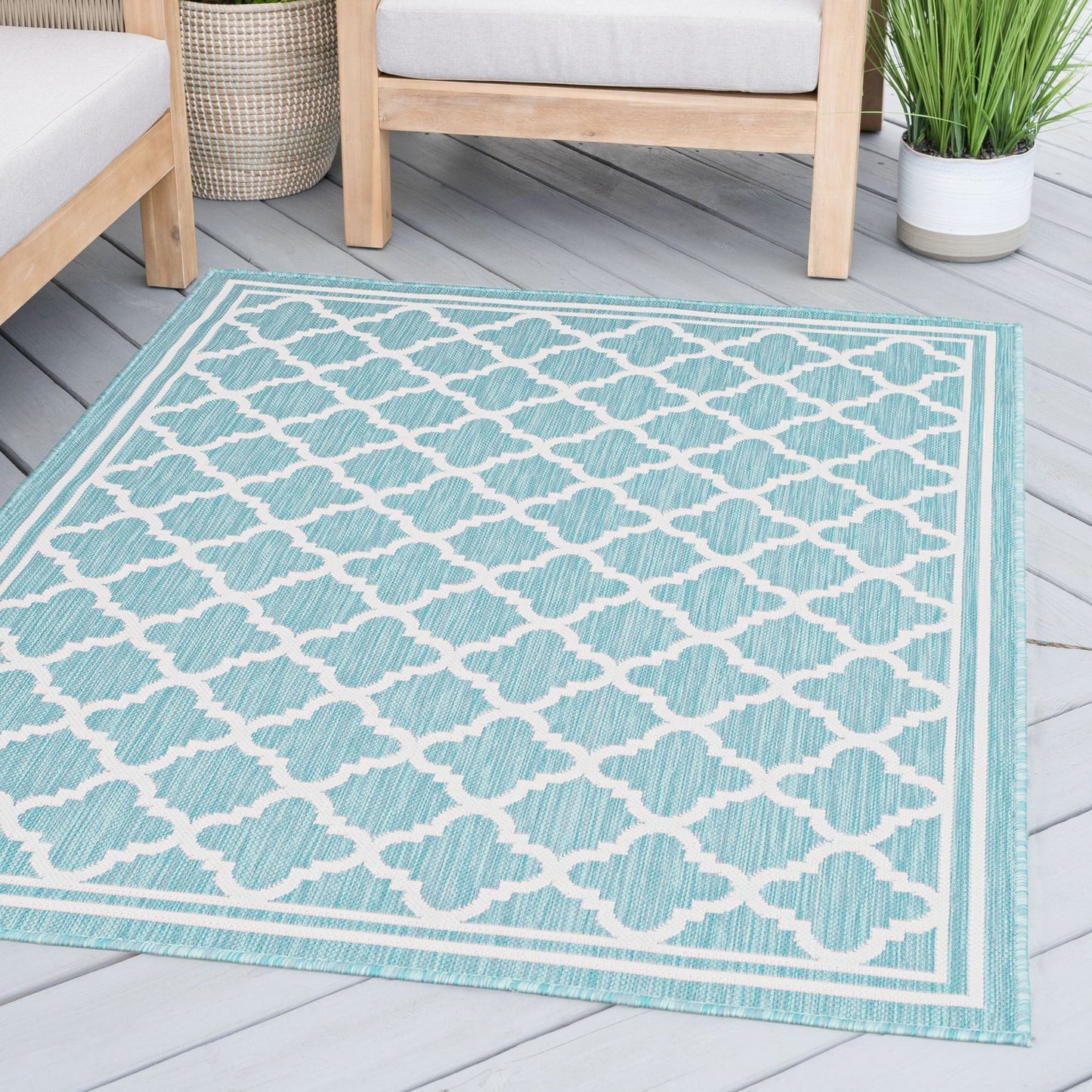 Exo Coastal Geometric Indoor/Outdoor Area Rug