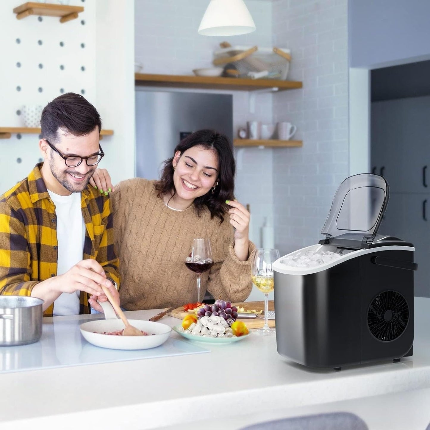 Countertop Portable Ice Maker with Self-cleaning ,9 Bullet Ice Cubes in 6 Mins, Comes with Ice Basket and Ice Scoop