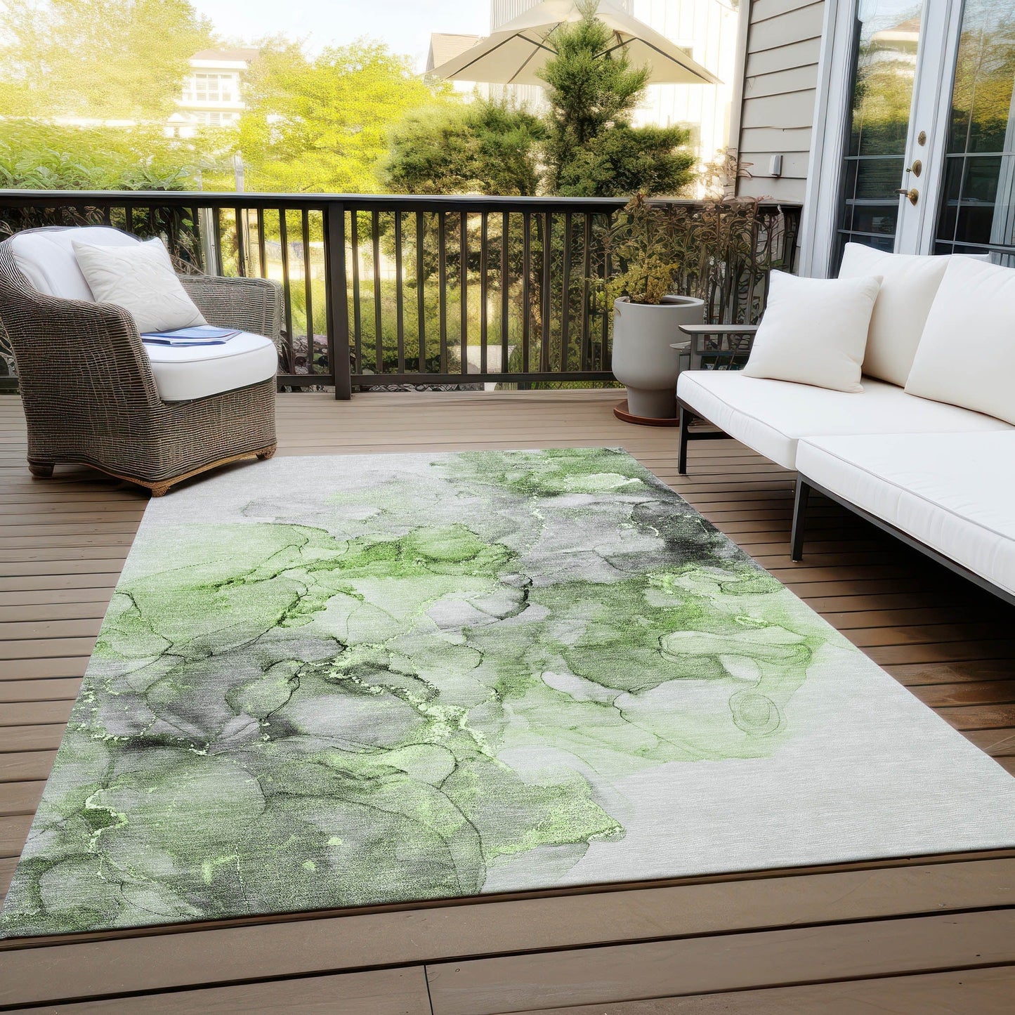 Machine Washable Indoor/ Outdoor Abstract Chantille Rug