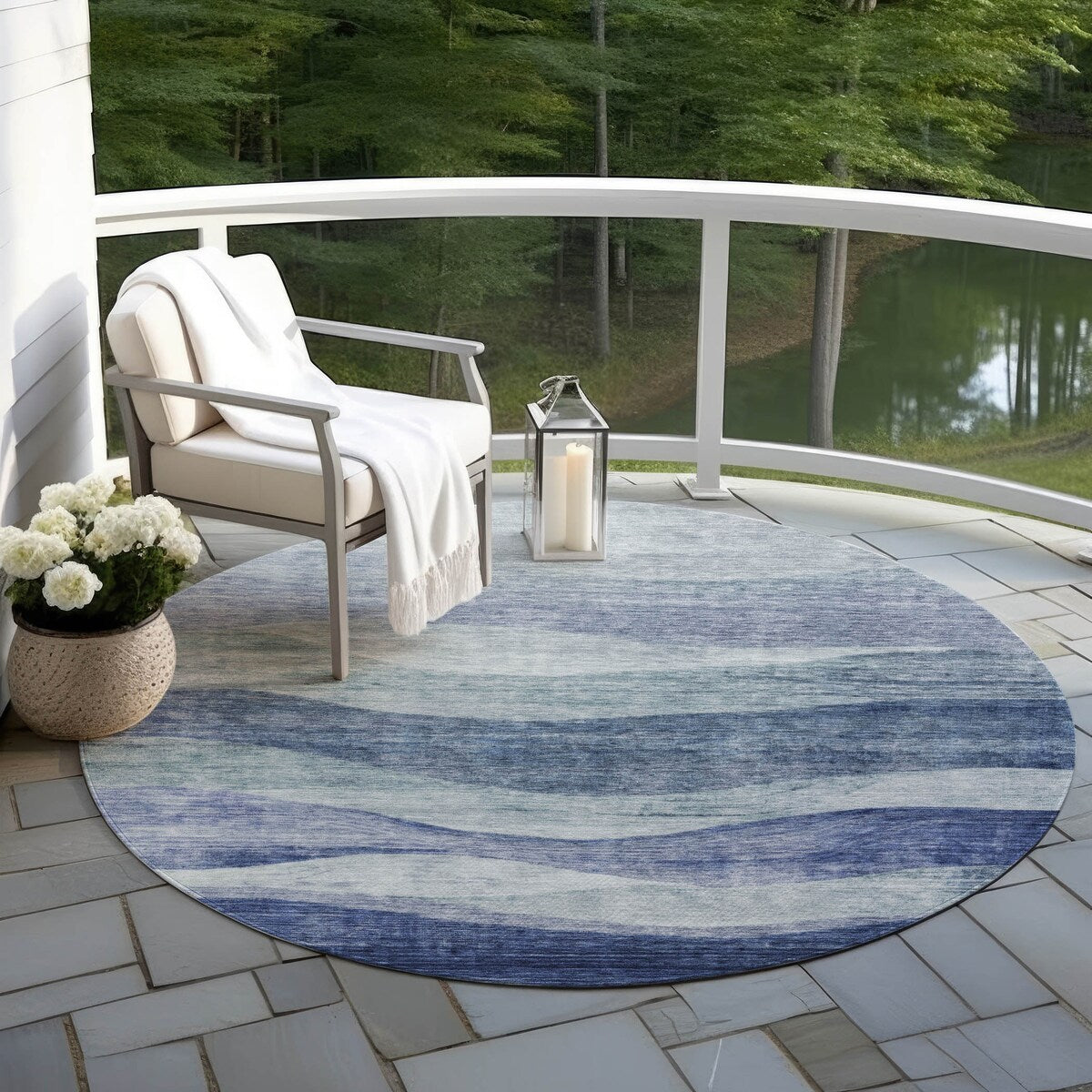 Machine Washable Indoor/ Outdoor Contemporary Waves Chantille Rug