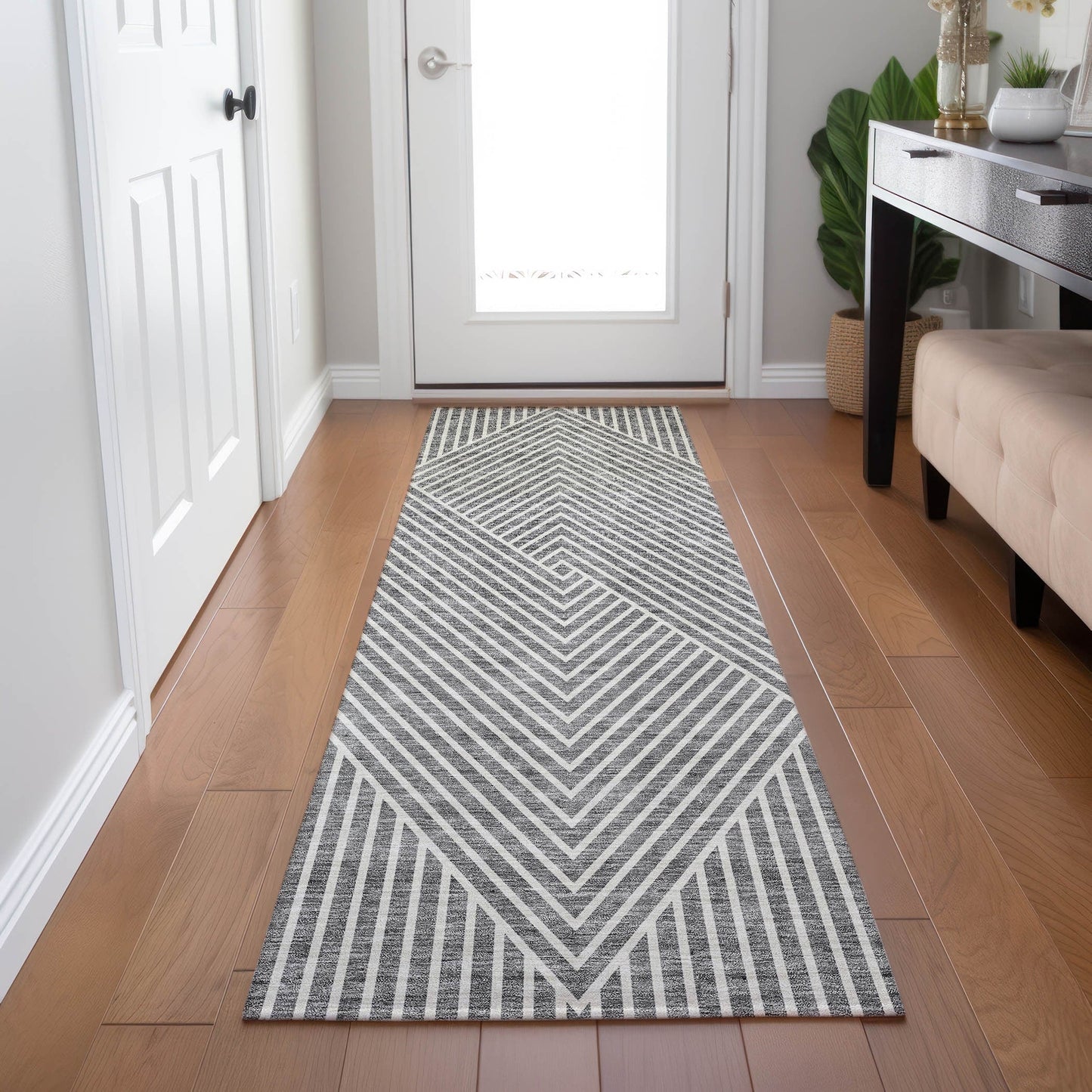 Machine Washable Indoor/ Outdoor Modern Geo Chantille Rug