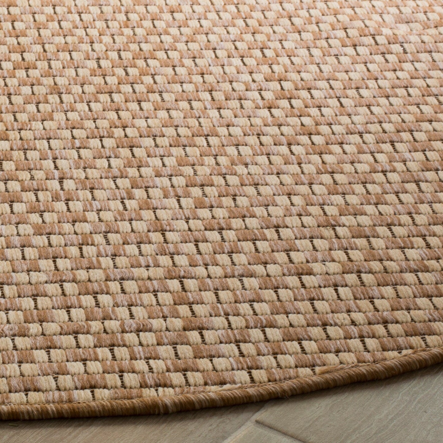 SAFAVIEH Courtyard Ragini Indoor/Outdoor Waterproof Patio Backyard Rug