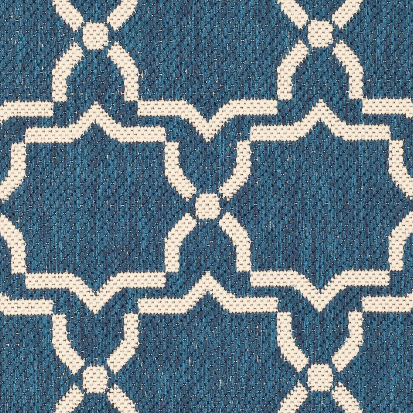 SAFAVIEH Courtyard Thomasina Indoor/ Outdoor Waterproof Patio Backyard Rug