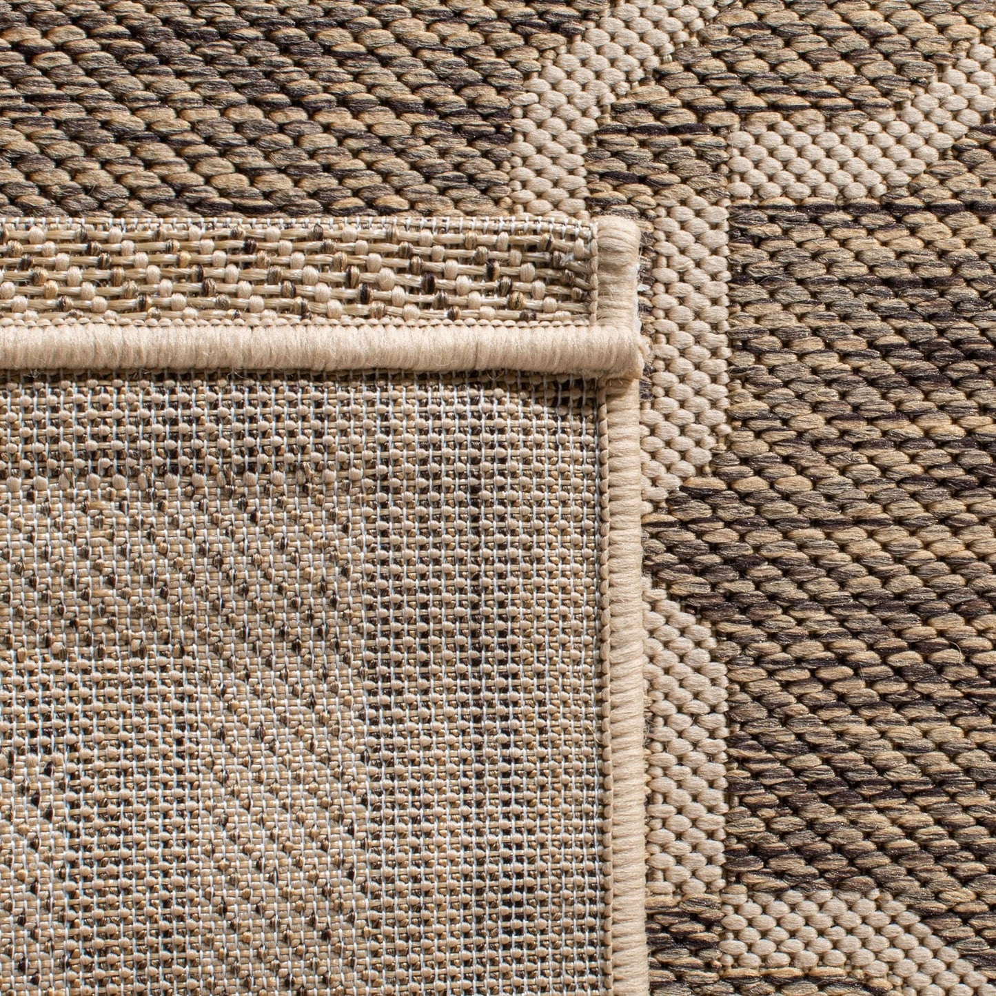 SAFAVIEH Courtyard Thomasina Indoor/ Outdoor Waterproof Patio Backyard Rug