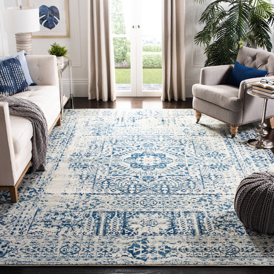SAFAVIEH Evoke Gioia Vintage Boho Medallion Distressed Rug