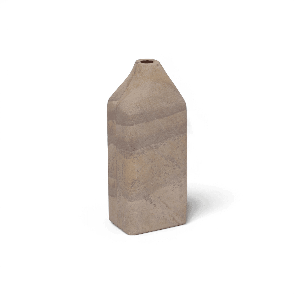 Vase en pierre de terre de genévrier