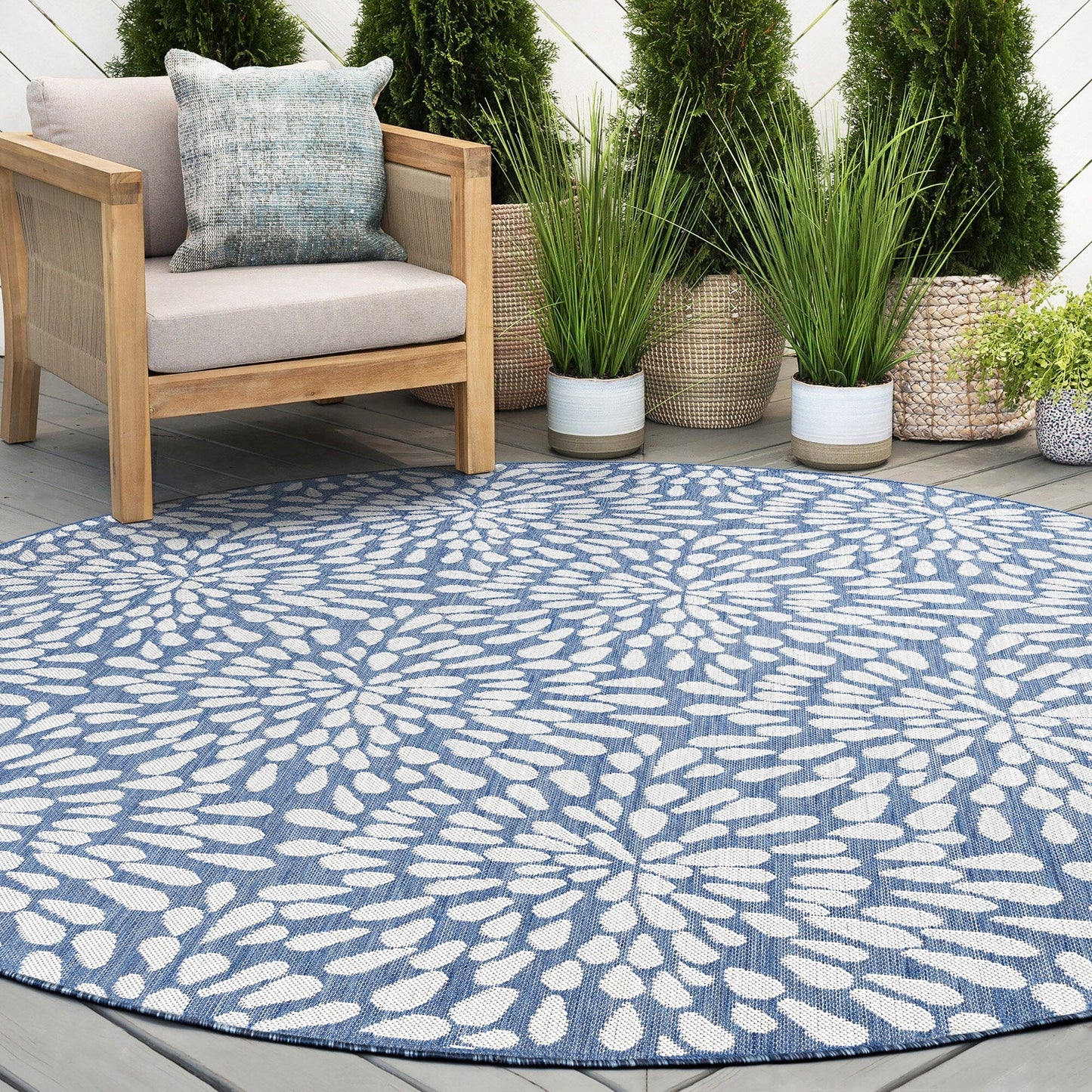 Exo Coastal Floral Indoor/Outdoor Area Rug