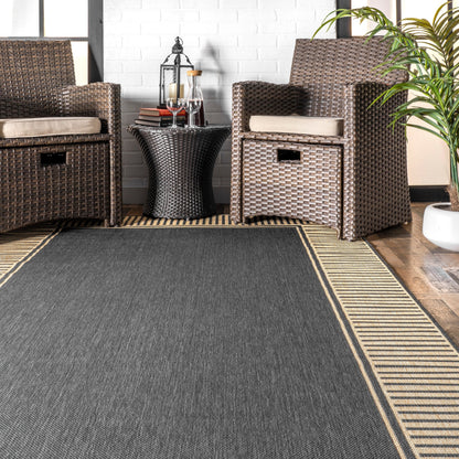 Nuloom Leah Classic Bordered Indoor/Outdoor Area Rug