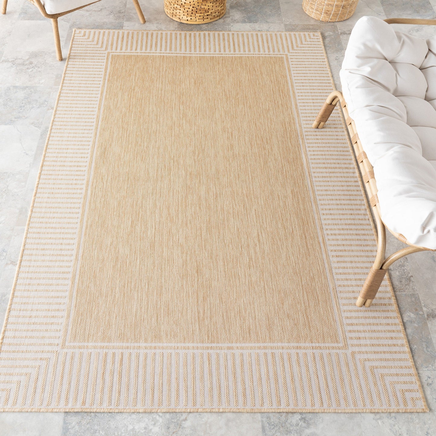 Nuloom Leah Classic Bordered Indoor/Outdoor Area Rug