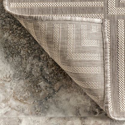 Nuloom Leah Classic Bordered Indoor/Outdoor Area Rug