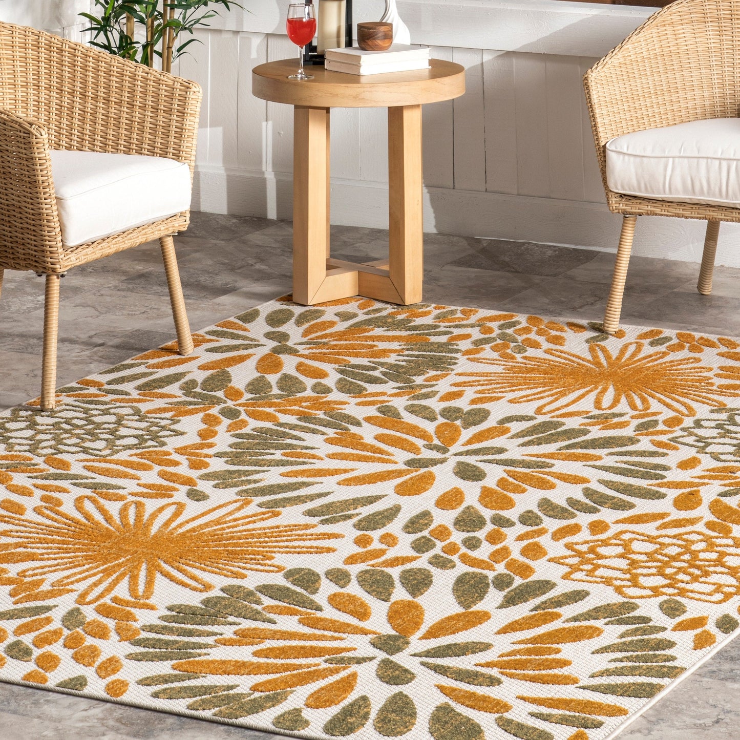 Nuloom Ronda Bold Floral Indoor/Outdoor Area Rug