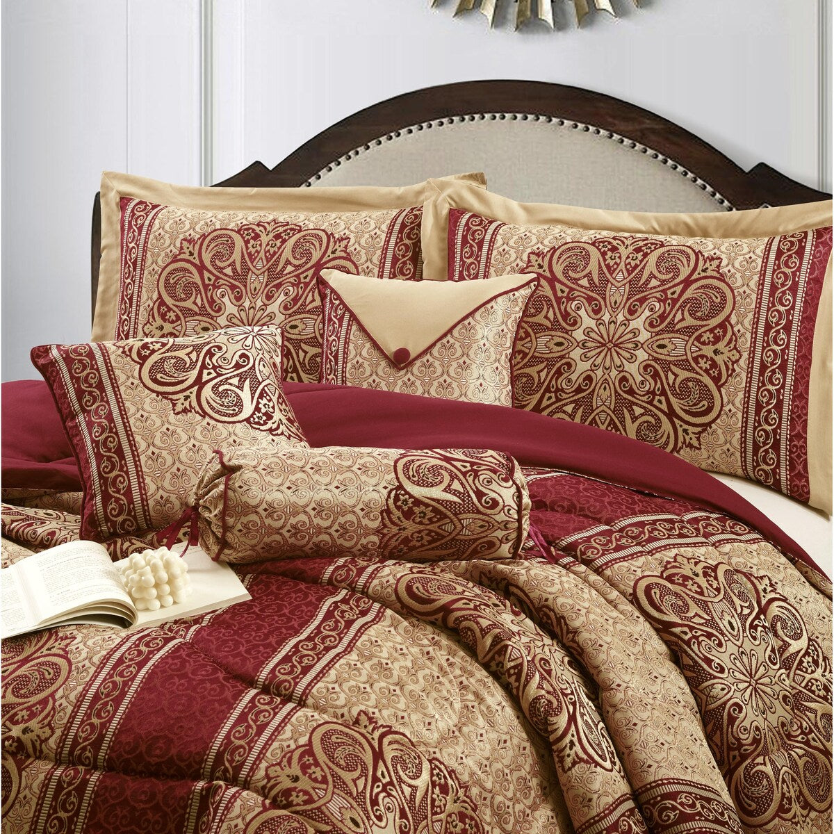 Nanshing Prince 7 Piece Elegant Medallion Comforter Set