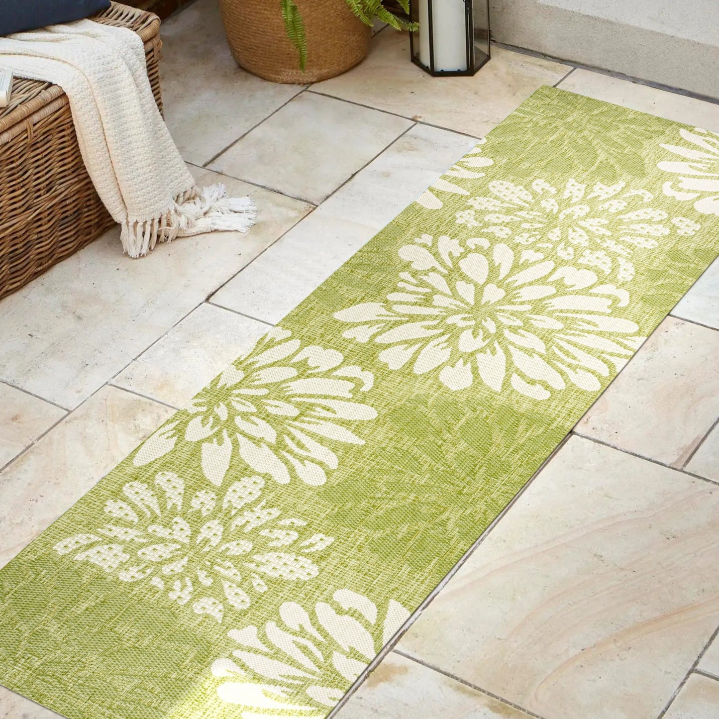 JONATHAN Y Floral Textured Weave Indoor/Outdoor Area Rug