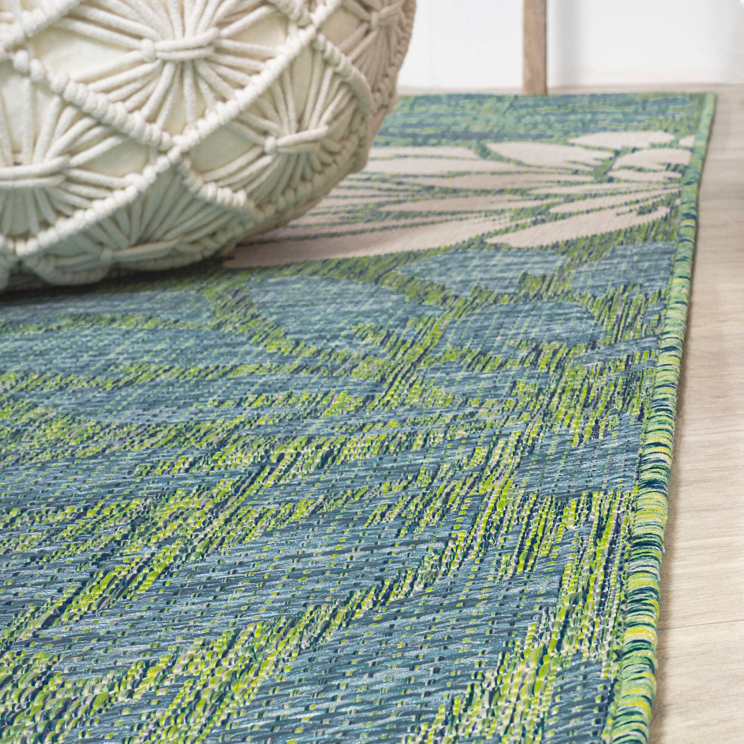 JONATHAN Y Floral Textured Weave Indoor/Outdoor Area Rug