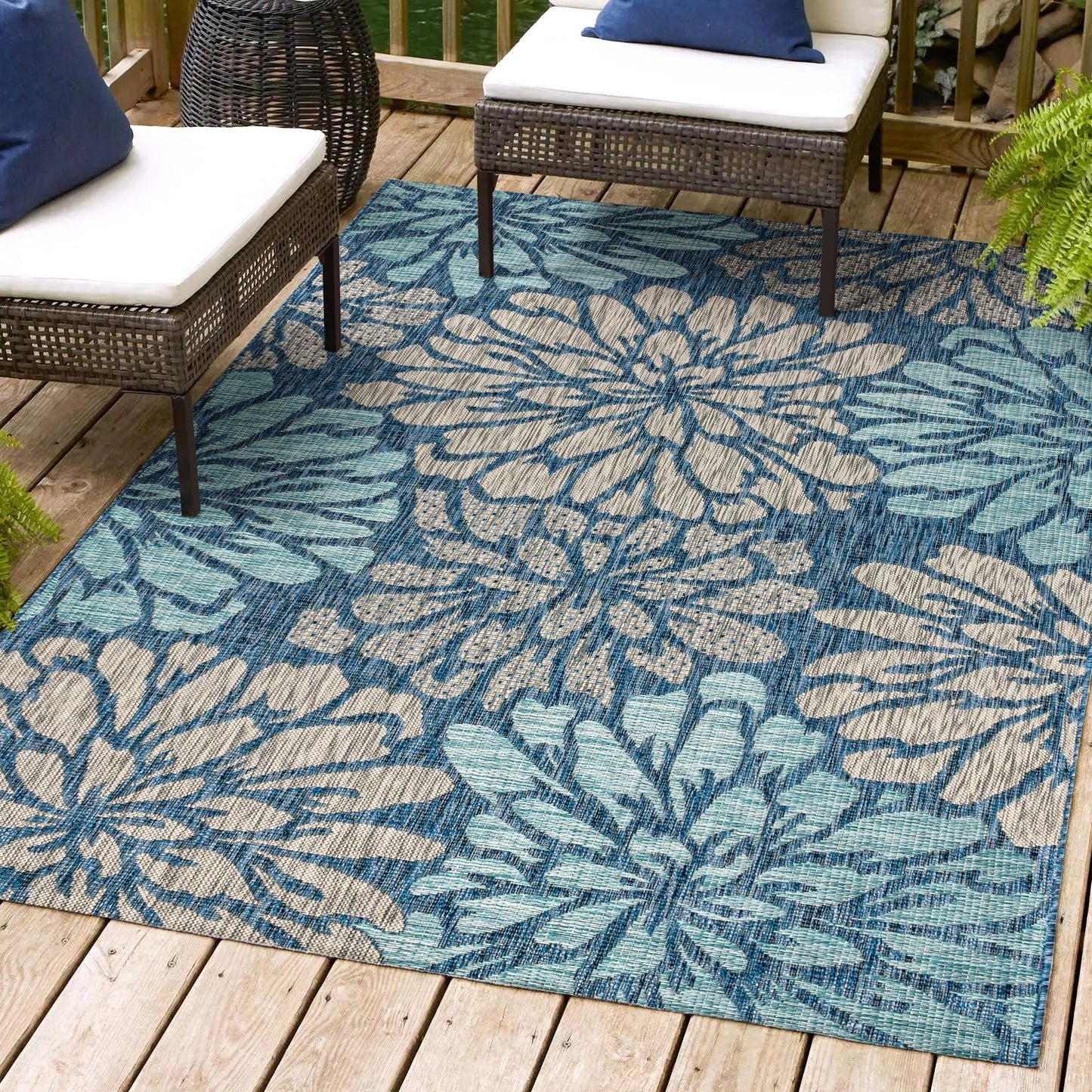 JONATHAN Y Floral Textured Weave Indoor/Outdoor Area Rug