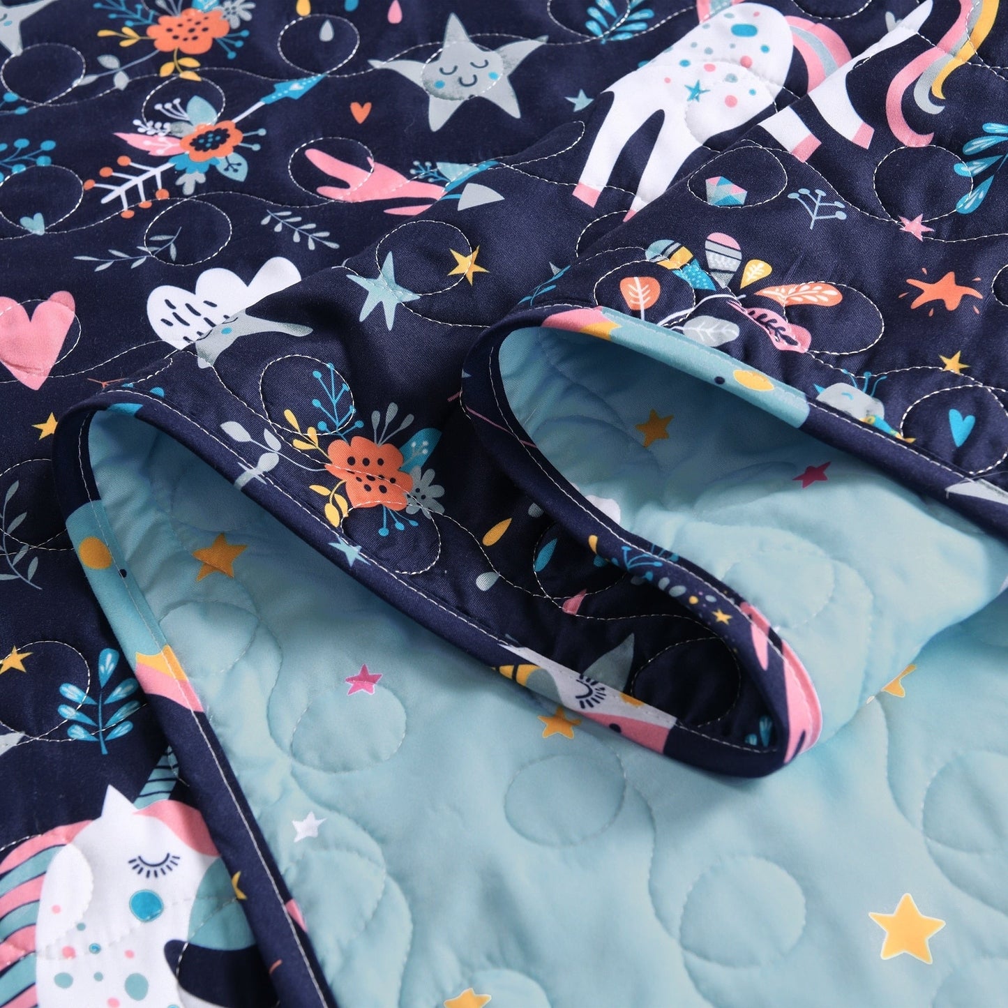 Porch & Den Marguerite Unicorn/ Heart Pattern Quilt Set
