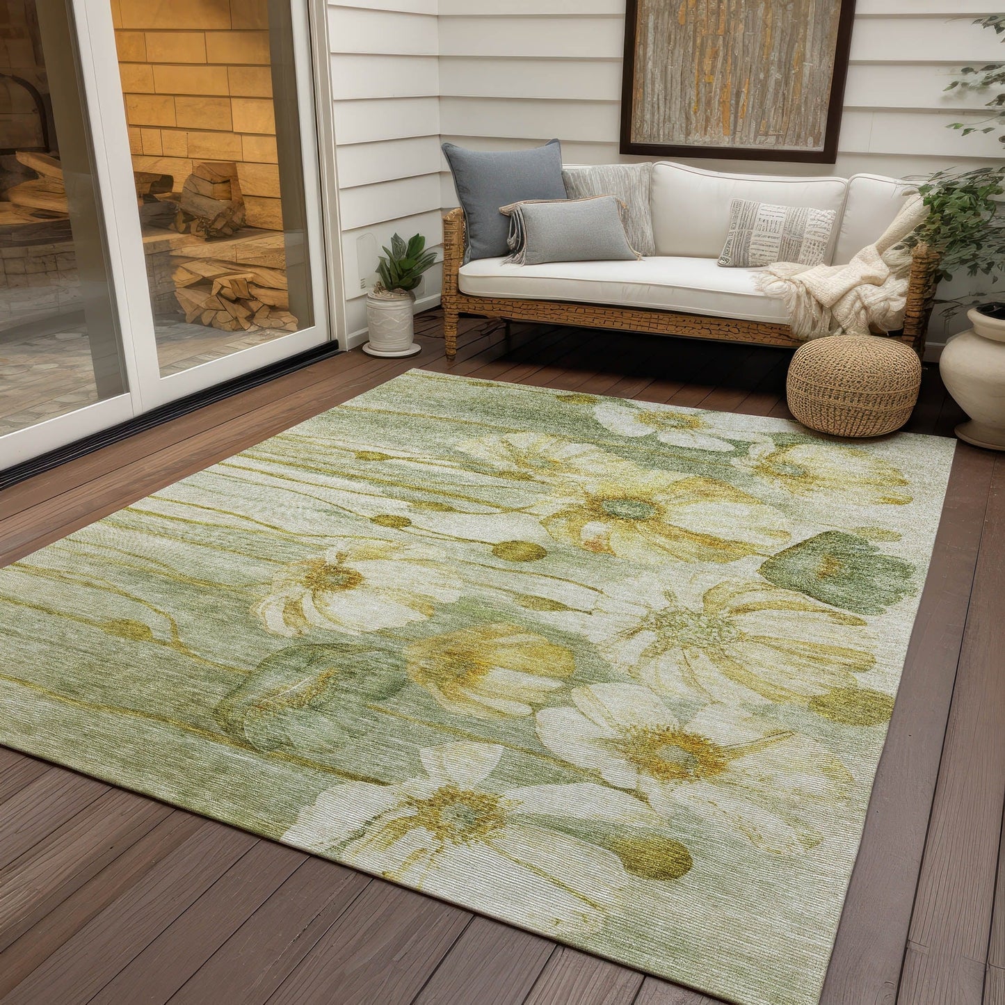 Machine Washable Indoor/ Outdoor Chantille Modern Floral Rug