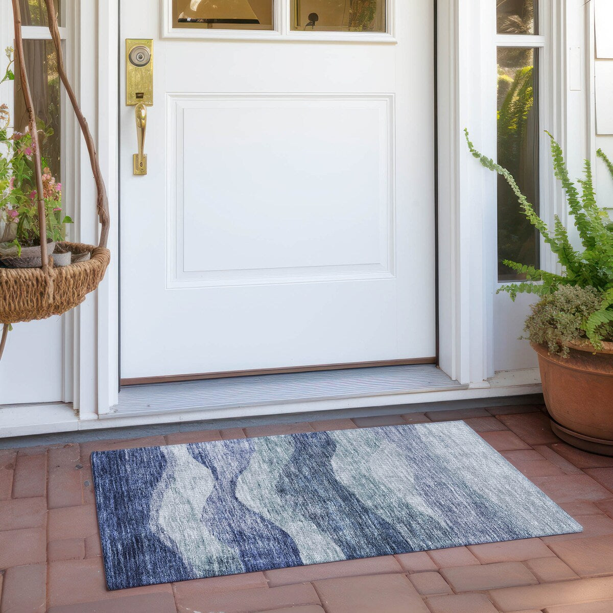 Machine Washable Indoor/ Outdoor Contemporary Waves Chantille Rug