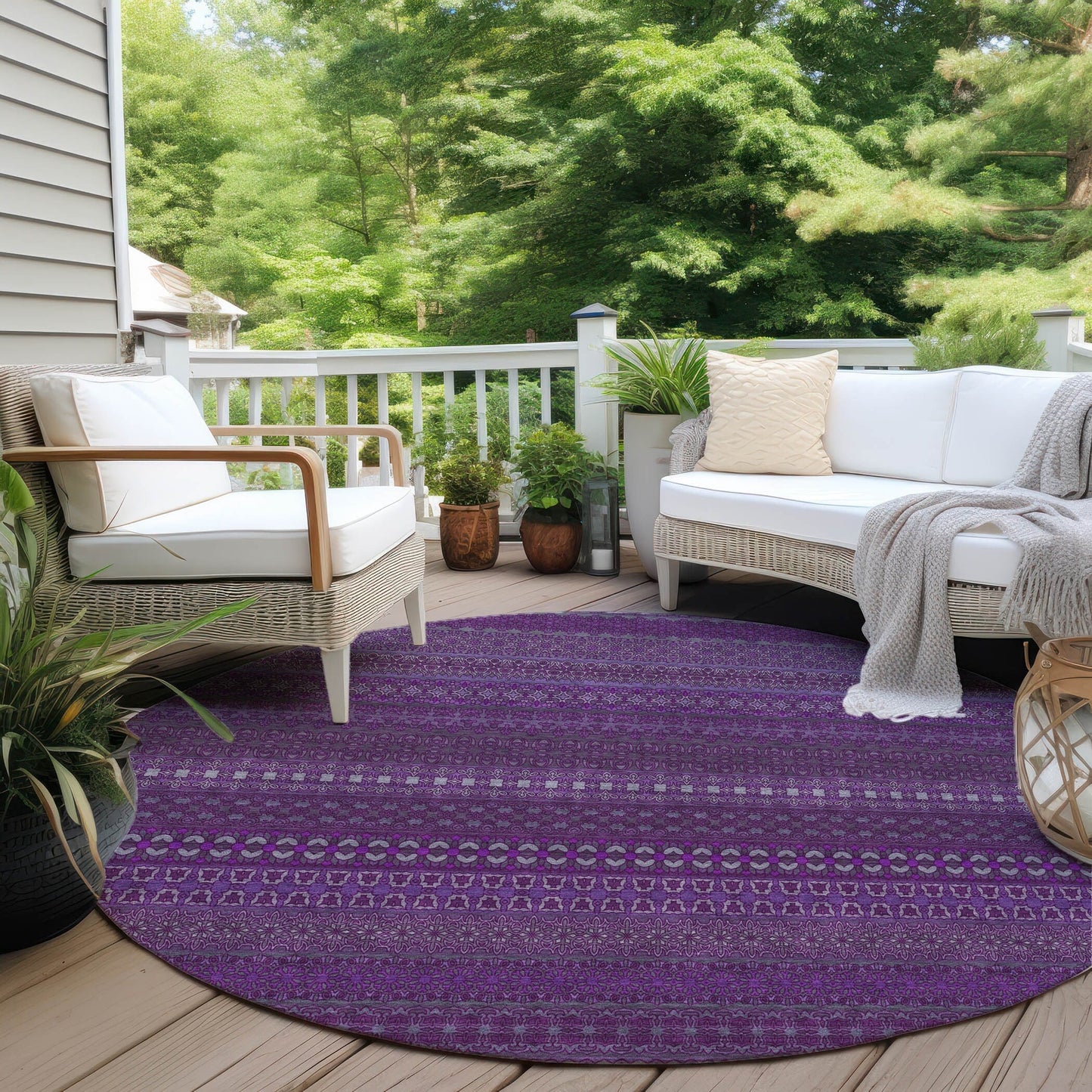 Machine Washable Indoor/ Outdoor Moroccan Stripes Chantille Rug
