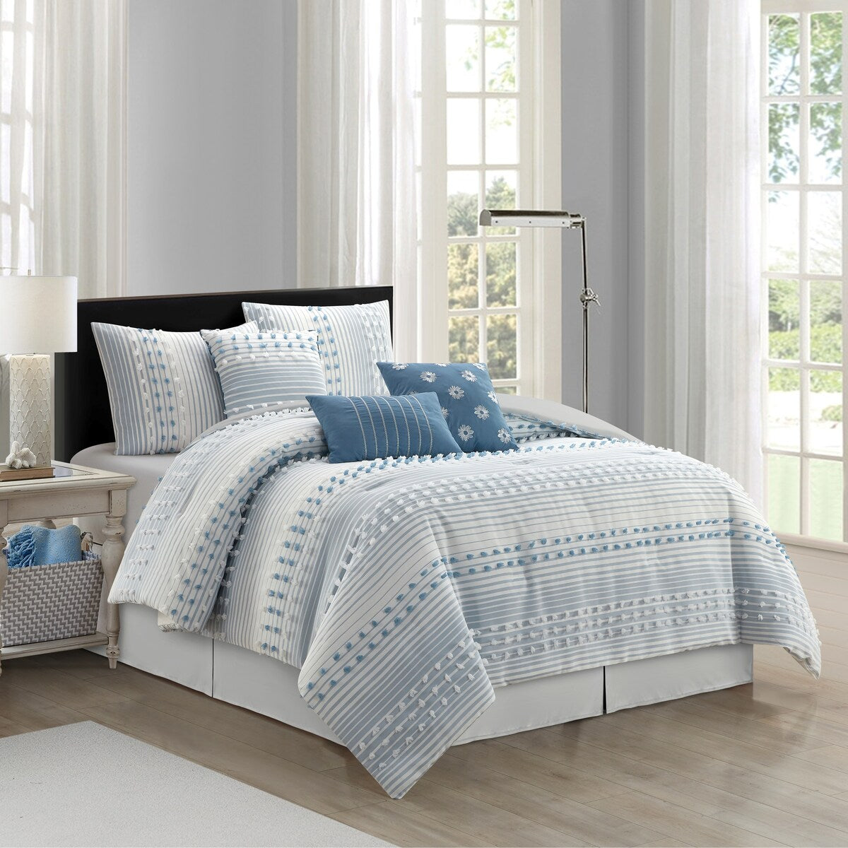 Nanshing Jessy Modern Striped 7 Piece Comforter Set