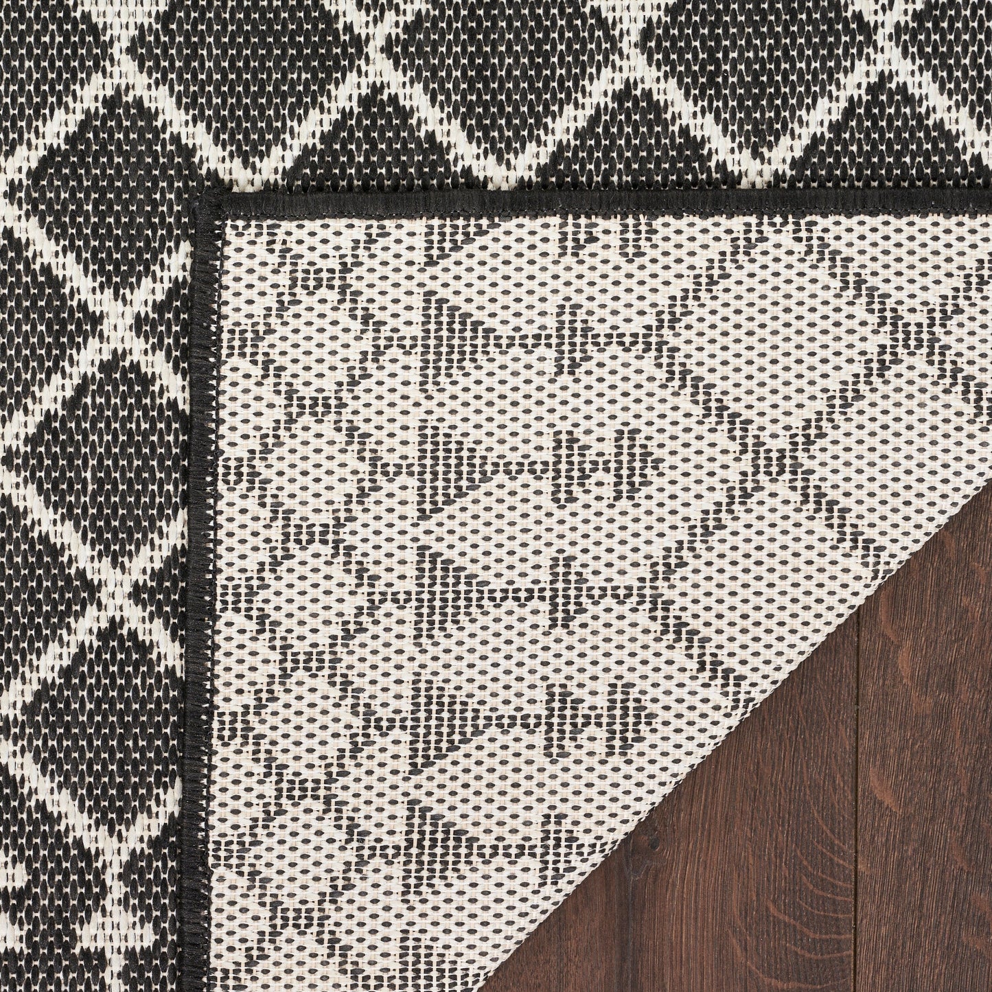 Nourison Selerno Indoor/Outdoor Moroccan Area Rug.