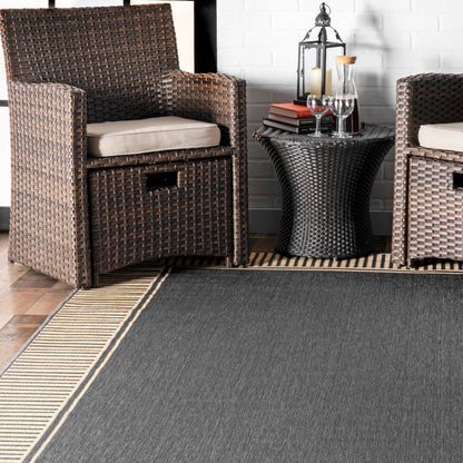 Nuloom Leah Classic Bordered Indoor/Outdoor Area Rug