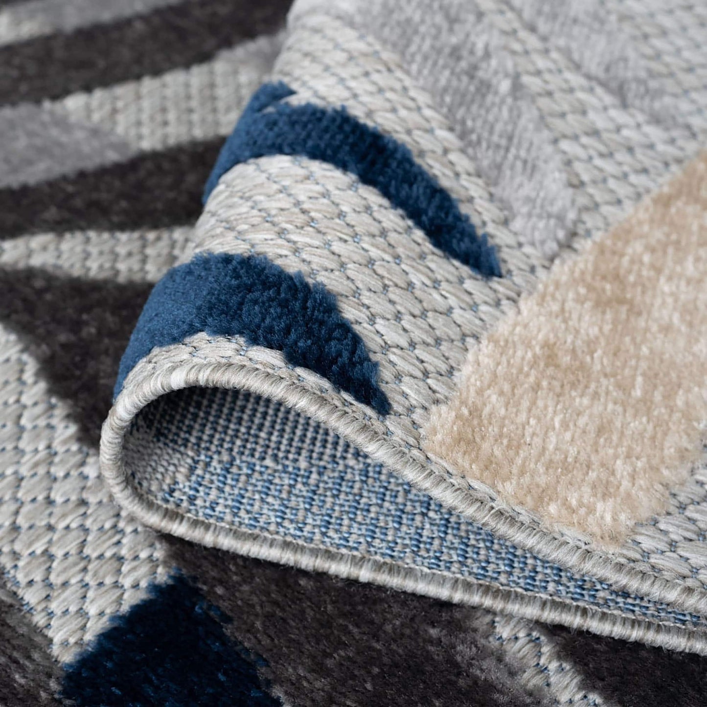 Origin Coastal Floral Indoor/Outdoor Area Rug.