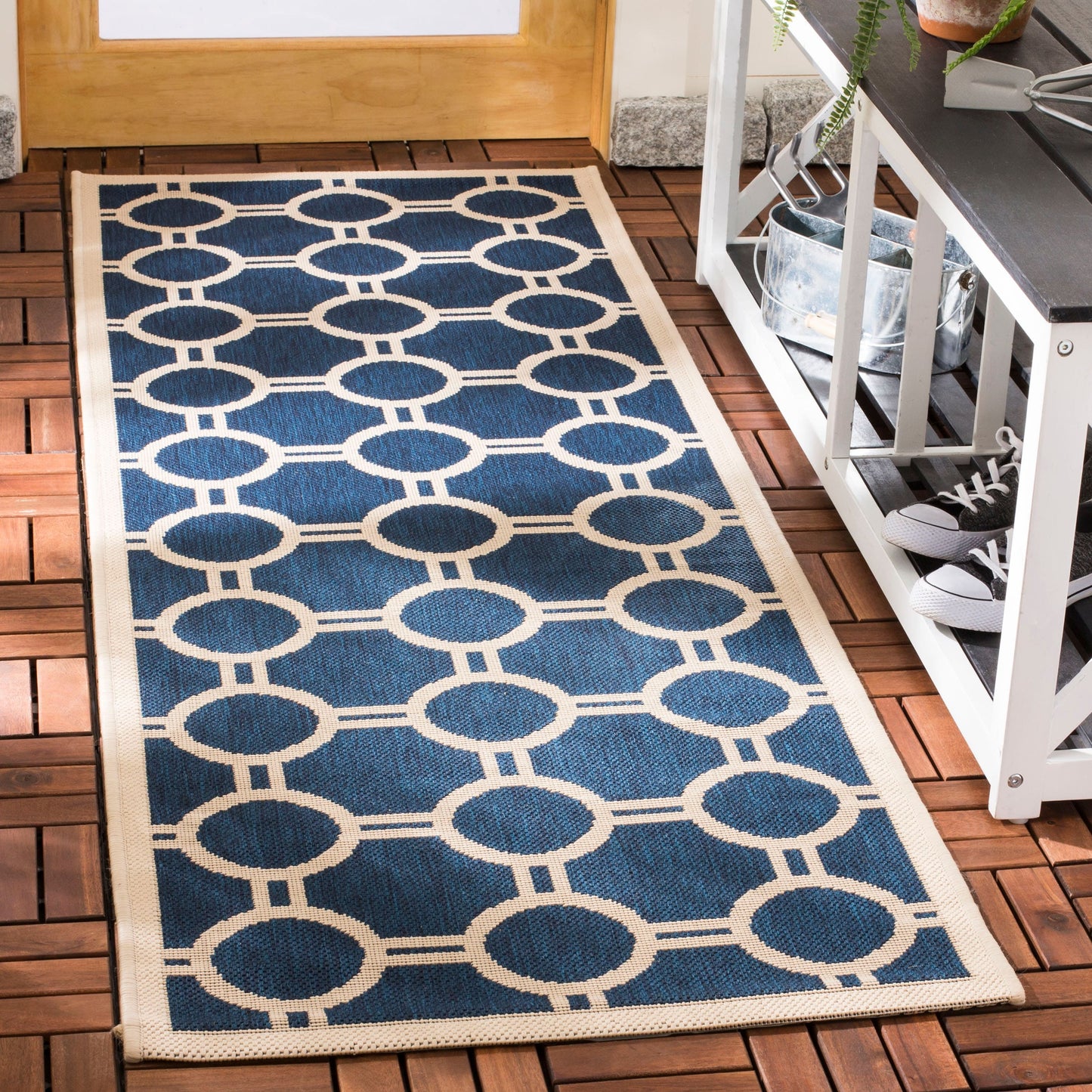 SAFAVIEH Courtyard Nira Indoor/ Outdoor Waterproof Patio Backyard Rug