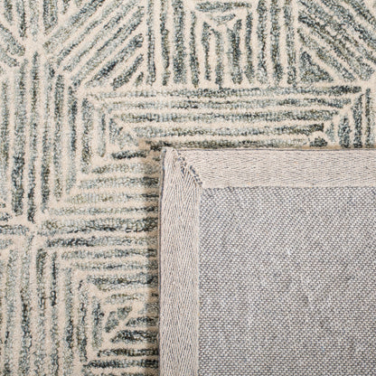 SAFAVIEH Handmade Abstract Harmanna Modern Wool Rug