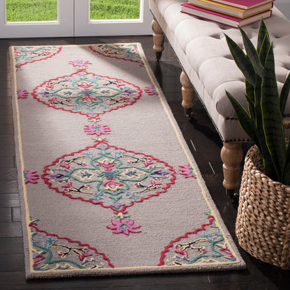 SAFAVIEH Handmade Bellagio Cailin Medallion Wool Rug