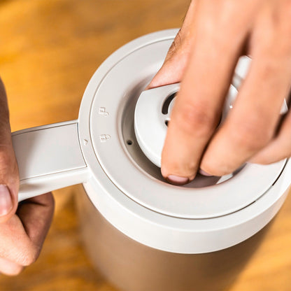 Cafetière filtre ZWILLING Enfinigy avec carafe isotherme 10 tasses, récompensée par le SCA Golden Cup Standard - 2,5 pintes